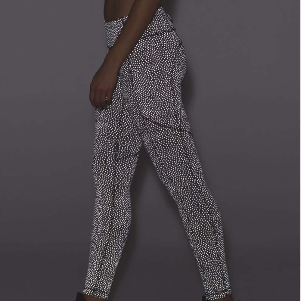 Lululemon Speed Tight V (Reflective) 8